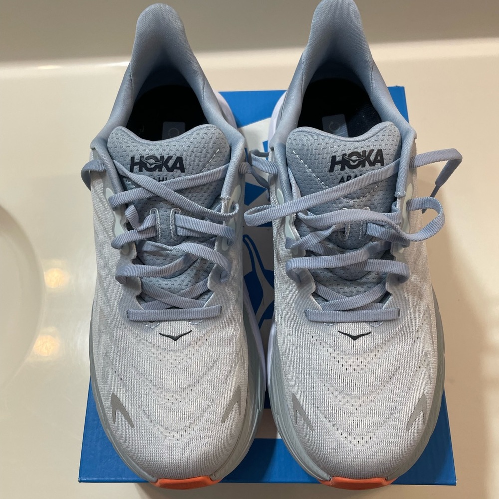 Hoka Arahi womens size 8